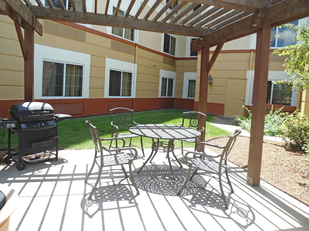 Extended Stay America - Boston - Westborough - Computer Dr. 36/38