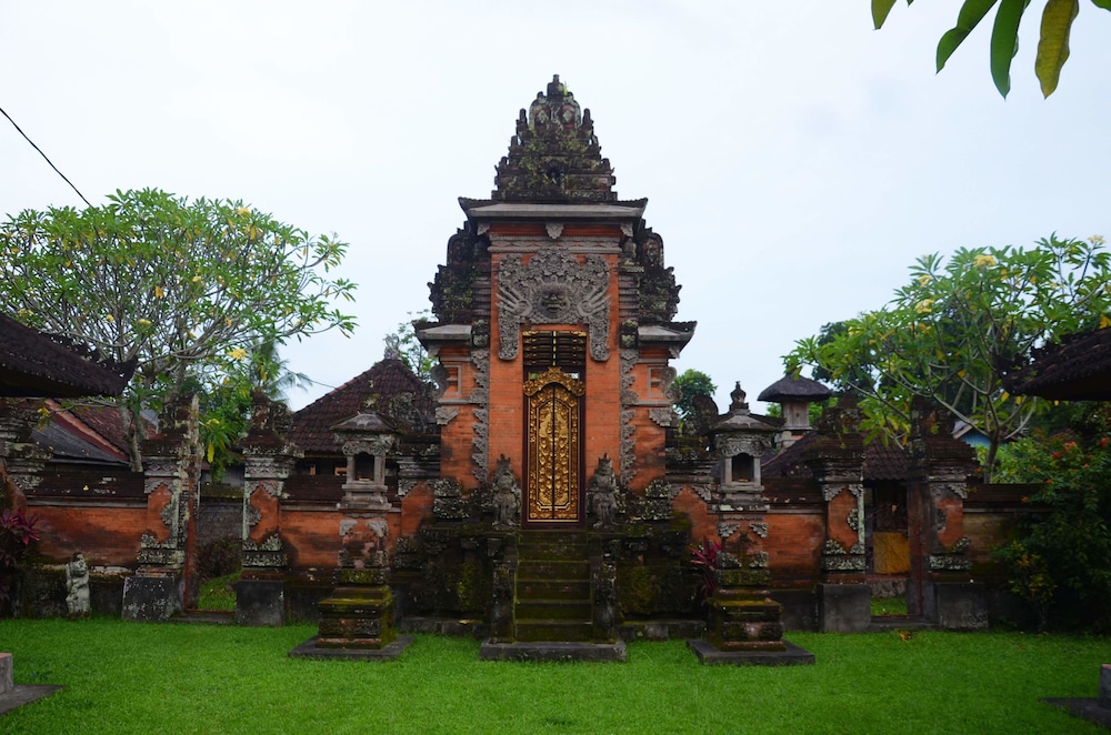 Puri Taman Sari 7/63
