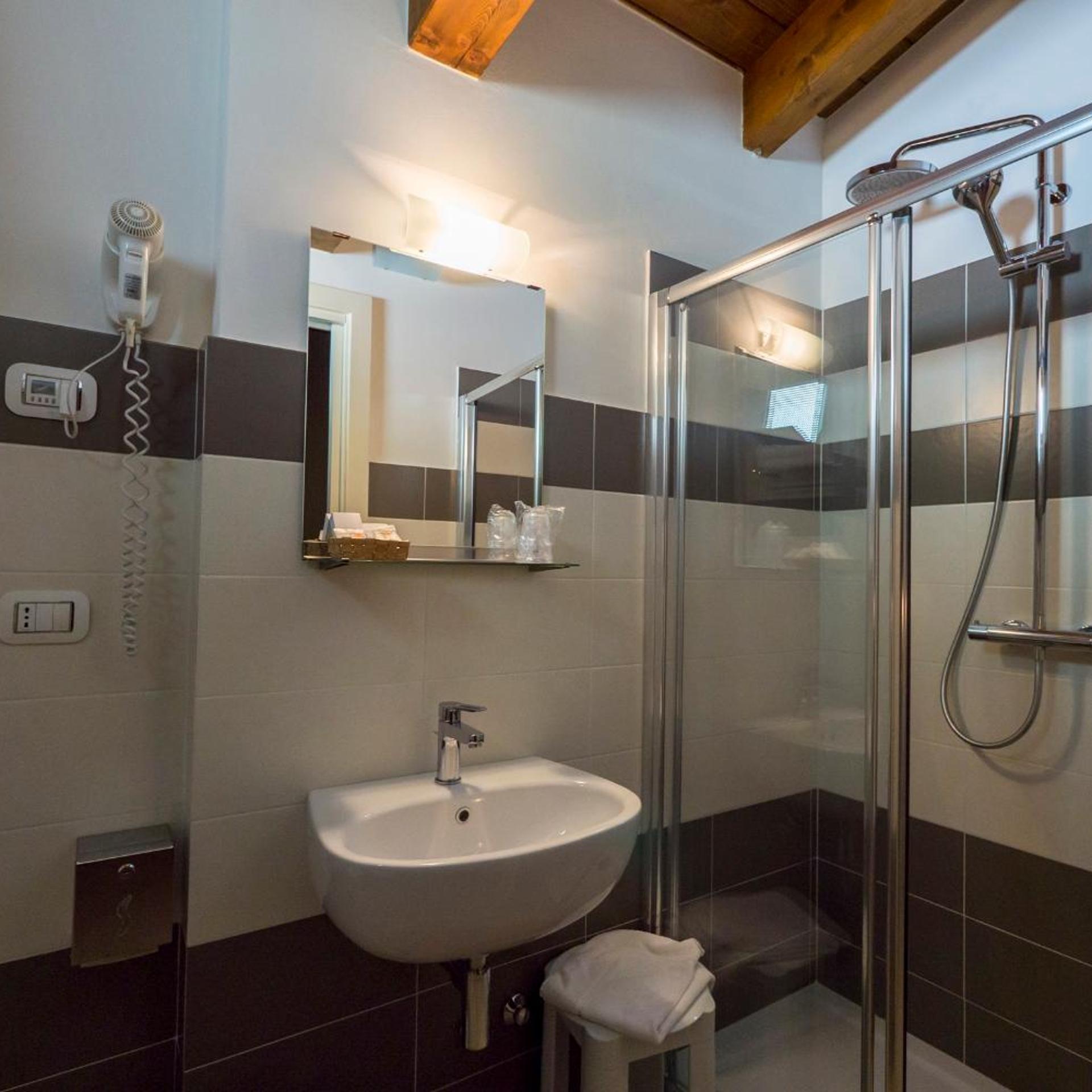 Hotel &amp; Residence Centova 48/51