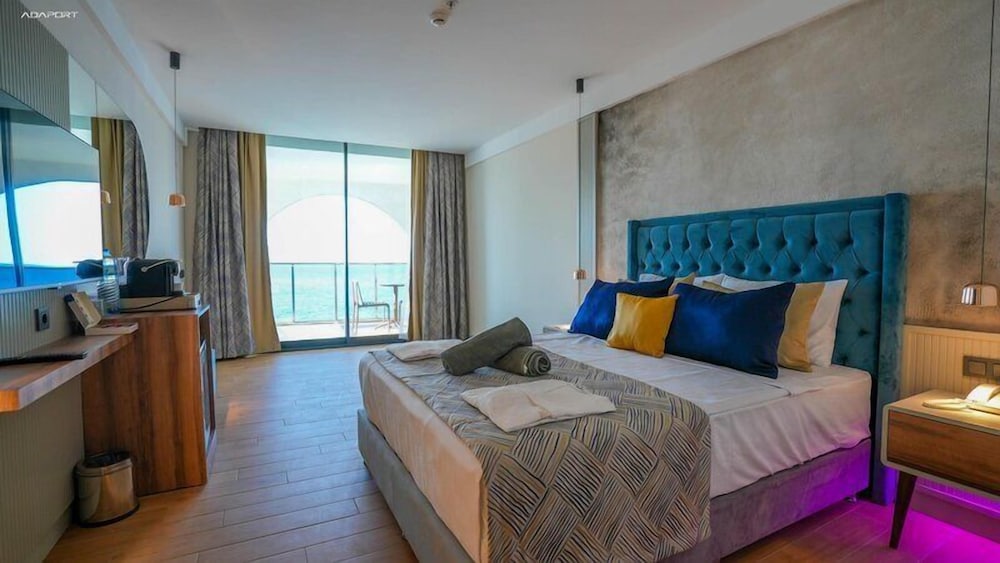 Superior, Deluxe, Double Bed