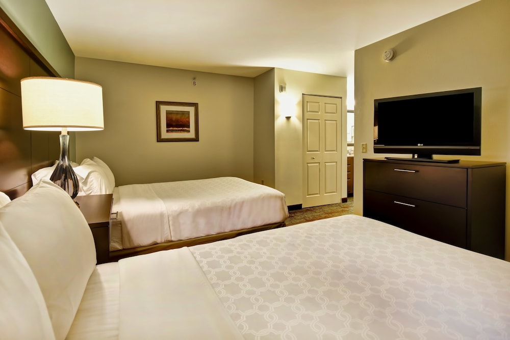 Staybridge Suites Middleton/Madison-West 17/49