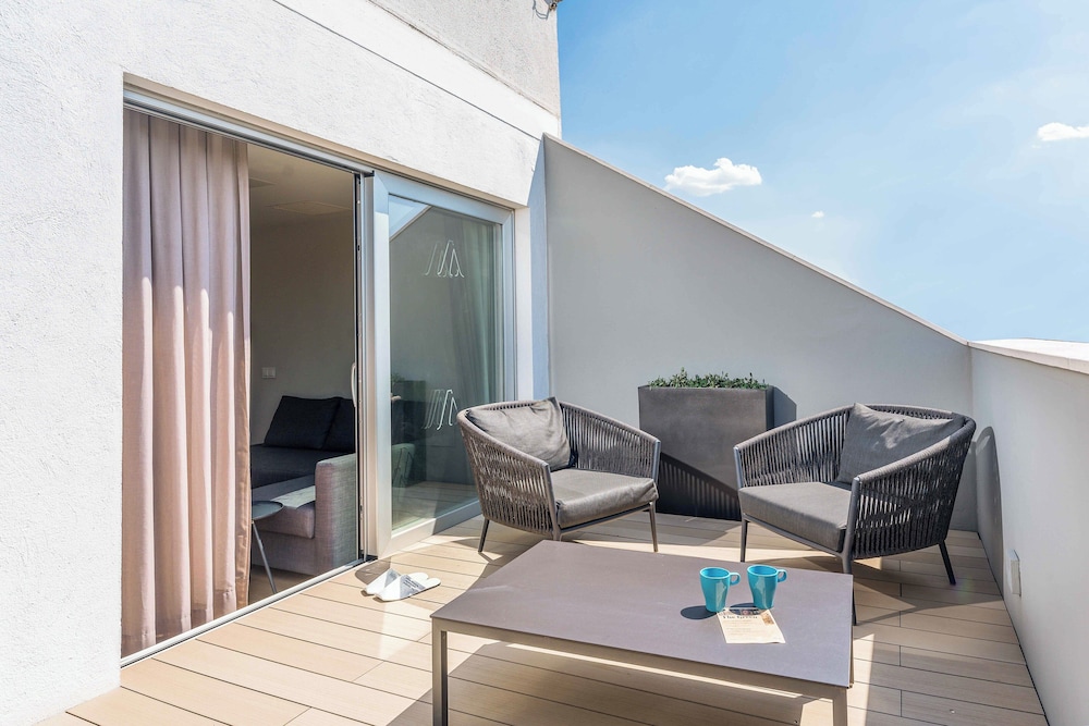 ARTIEM Madrid Hotel 50/63