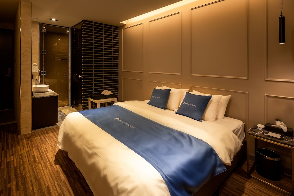 Hotel Bentley 13/57