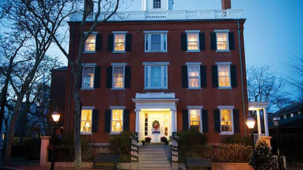 Jared Coffin House 7/62