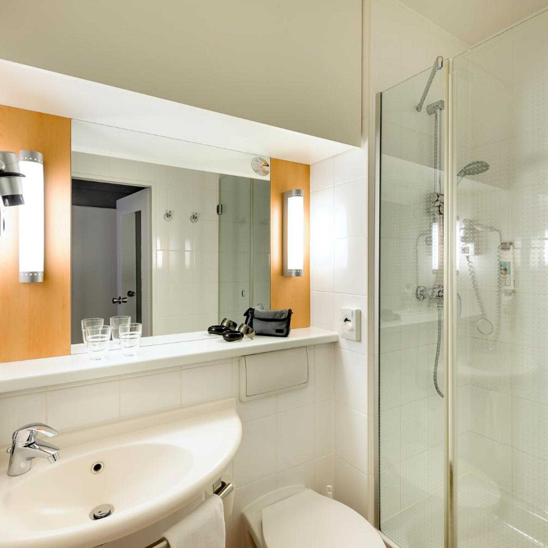 غرفة بسرير فردي، Ibis Hamburg Alster Centrum 8/9