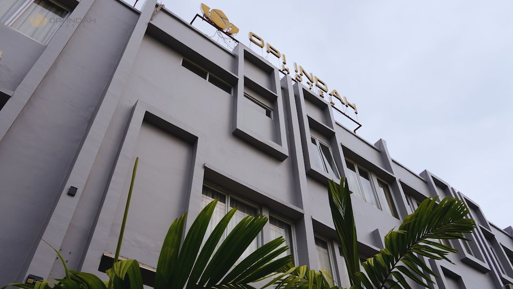 Opi Indah Hotel 3/52