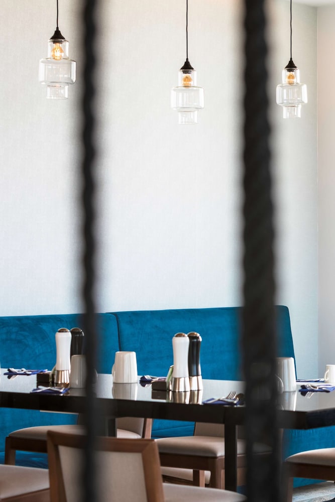 Radisson Blu Hotel Larnaca 62/74