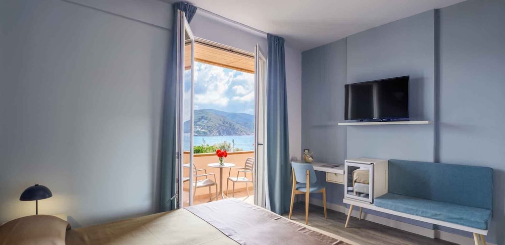 Hotel Riva Del Sole 54/70