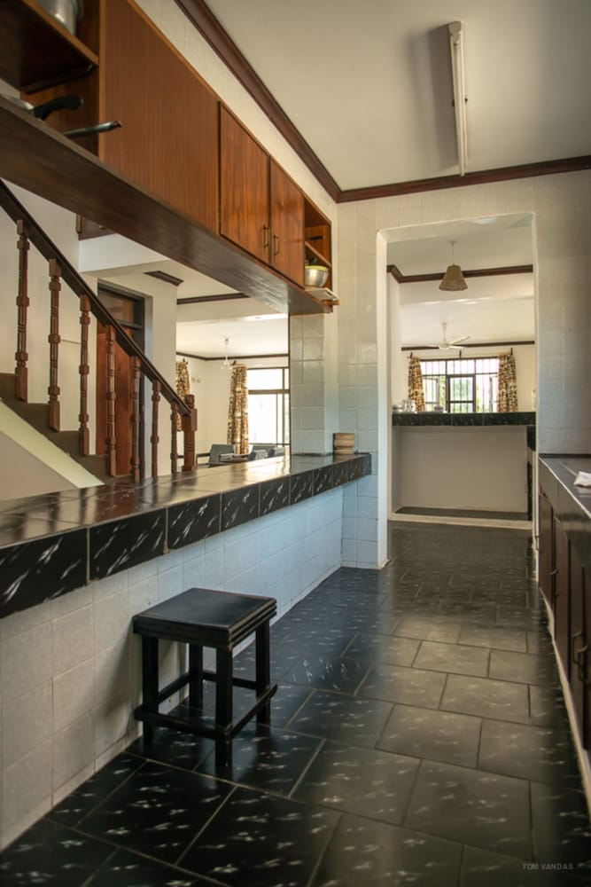 Bahari Dhow Beach Villas 10/61