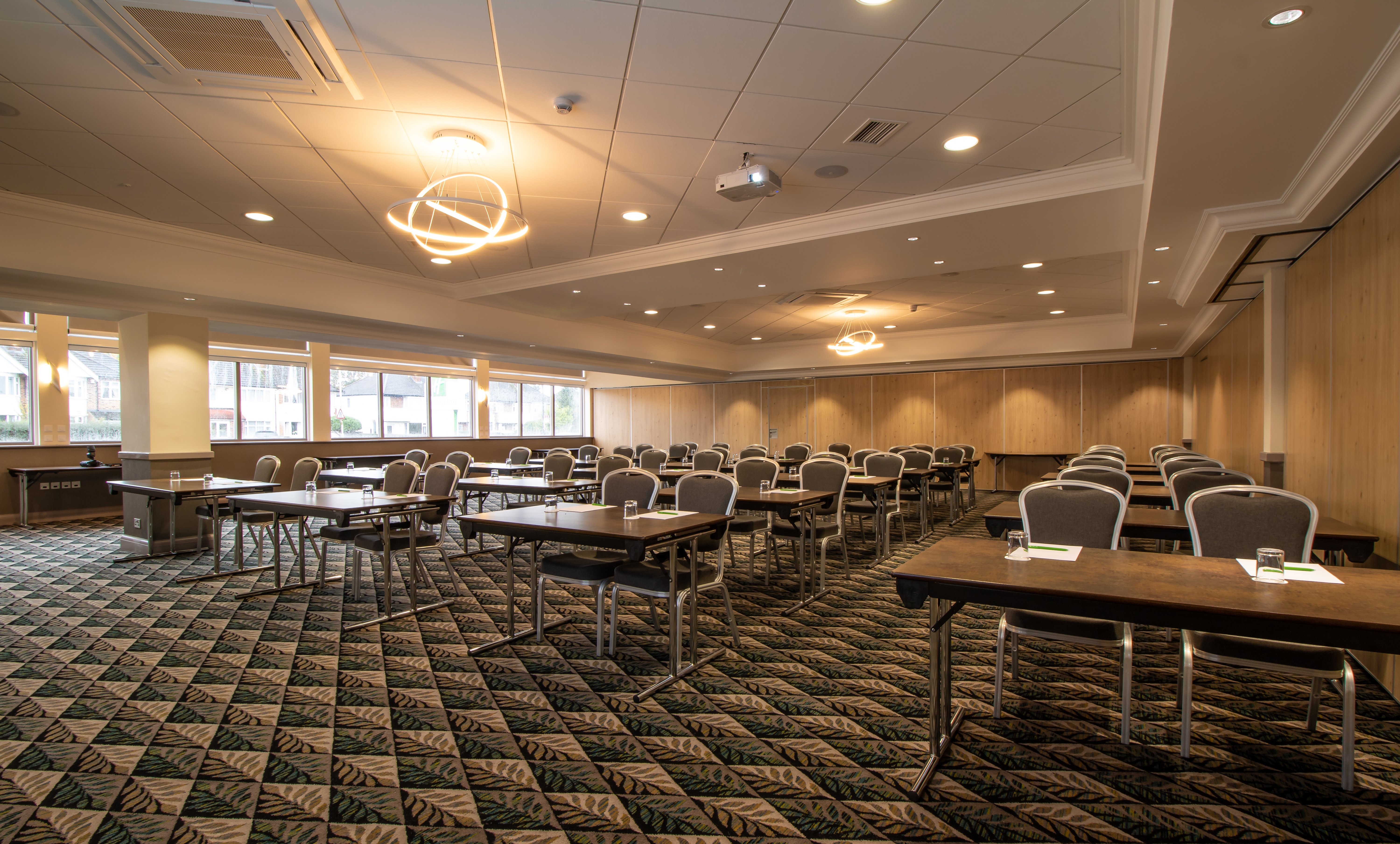 Holiday Inn Leicester Wigston 20/50
