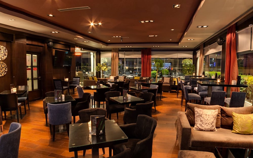 Mondial Hotel Tirana 59/70