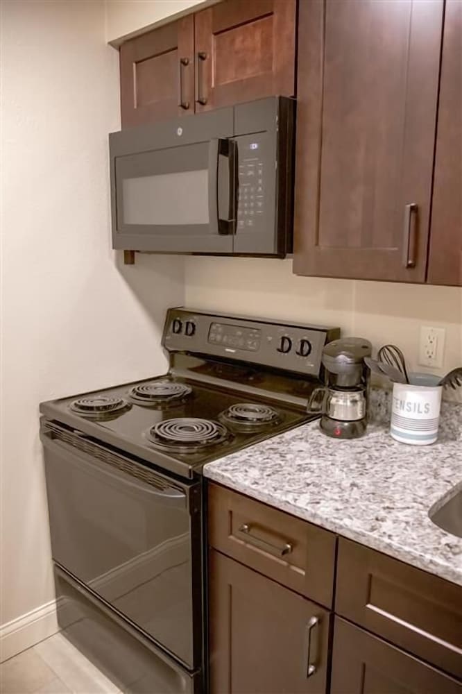 جناح فاخر بسرير كينج بمطبخ، Chase Suite Hotel Lincoln 8/10