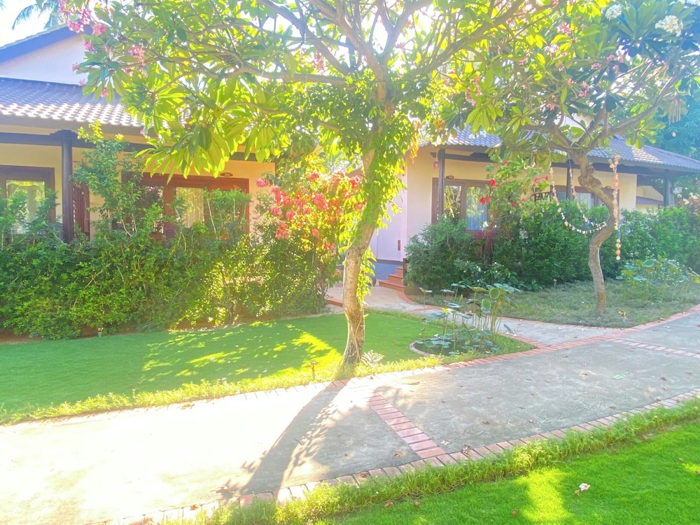 Bao Quynh Bungalow 69/71