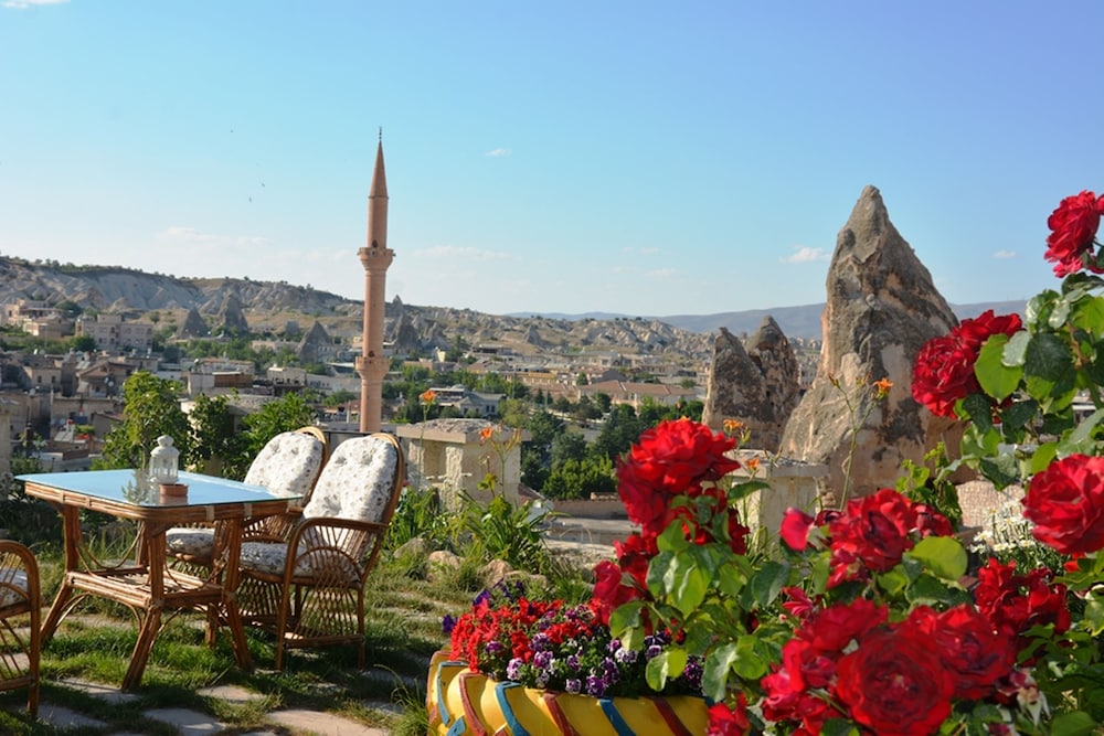 Panoramic Cave Hotel 40/50