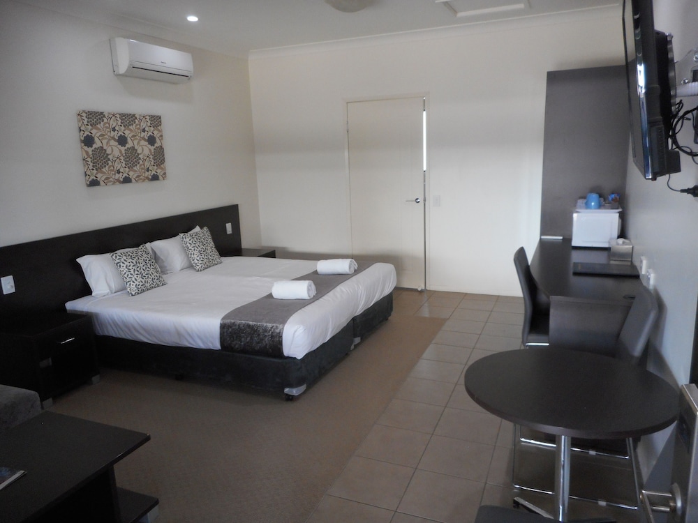 INJUNE MOTOR INN 14/34
