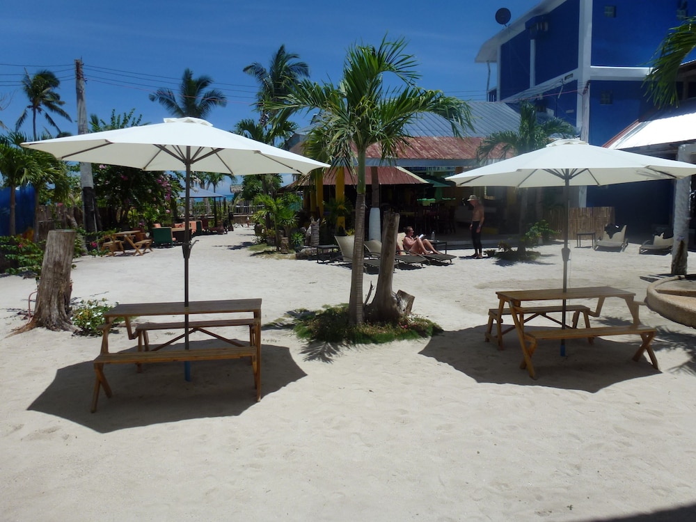 Little Mermaid Dive Resort 51/54