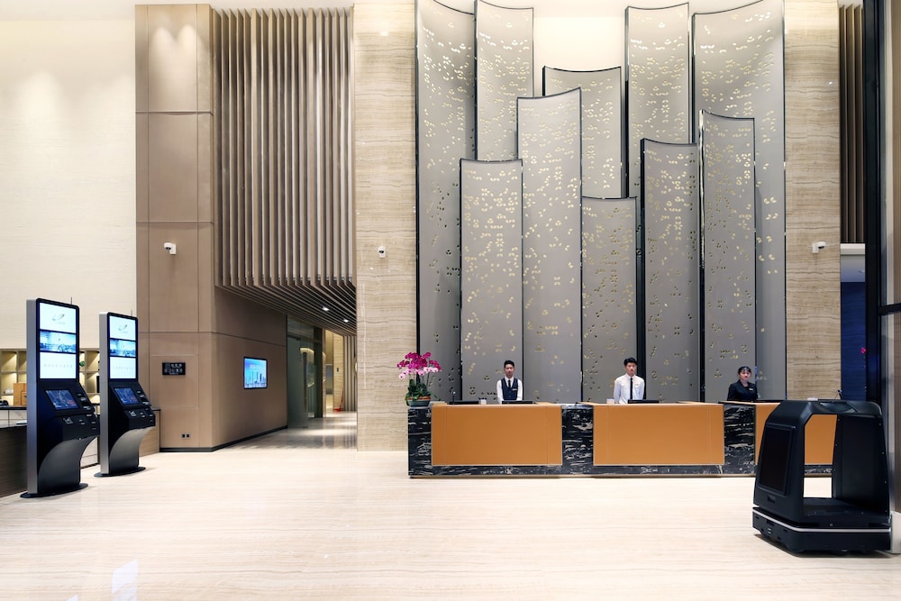 Fengyue Hotel 3/47