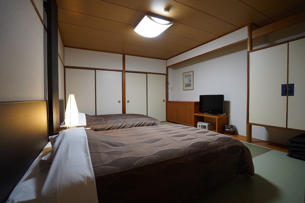 The Grand Resort Arima 7/29