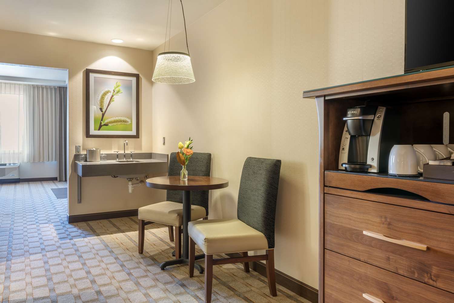 Best Western Premier Boulder Falls Inn 12/66