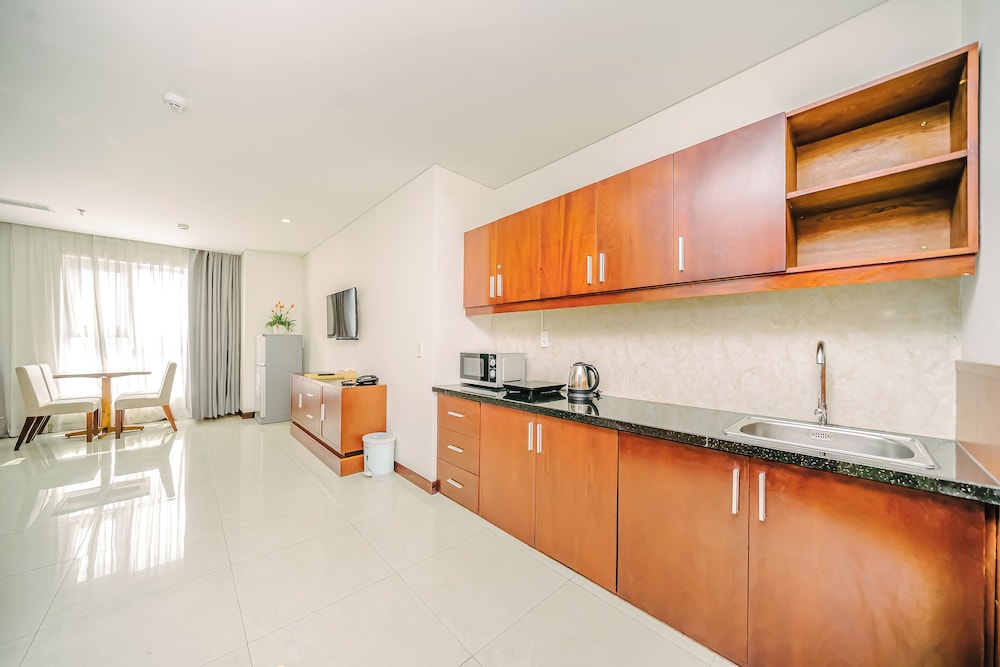 Gemma Hotel 13/63