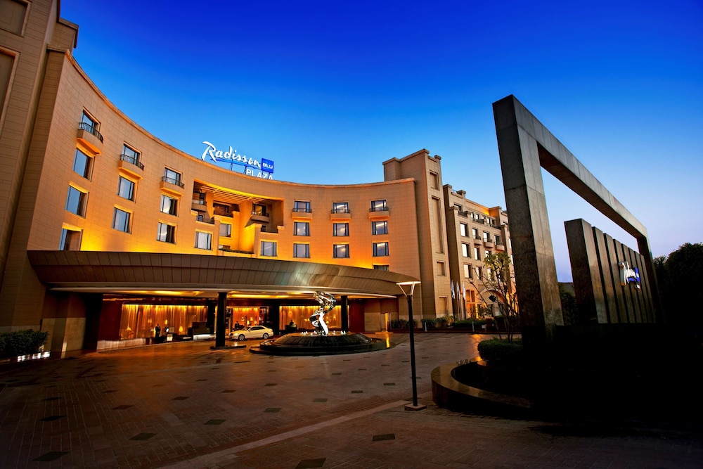 Radisson Blu Plaza Hotel Delhi Airport in DELHI