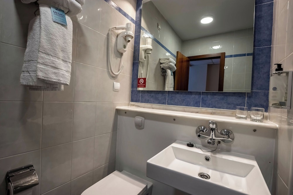 Travelodge Alicante Puerto 82/82