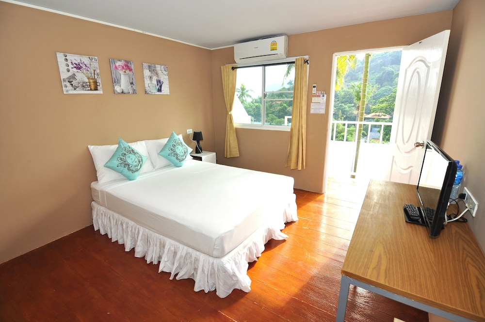 HOTEL UPHILL COTTAGE 9/30