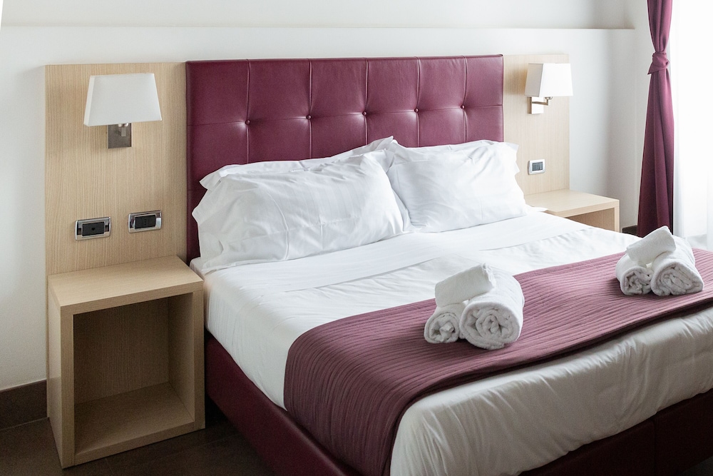 SUITINN 19 HOTEL 22/33