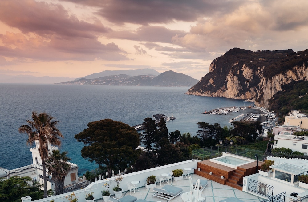 Luxury Villa Excelsior Parco 72/76
