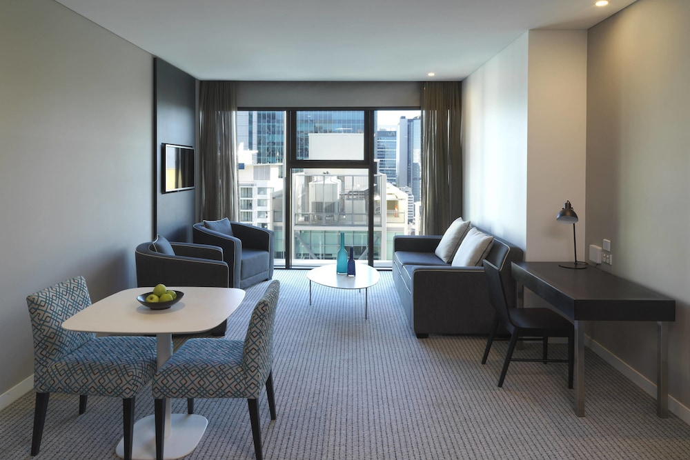 Four Points By Sheraton 23/42
