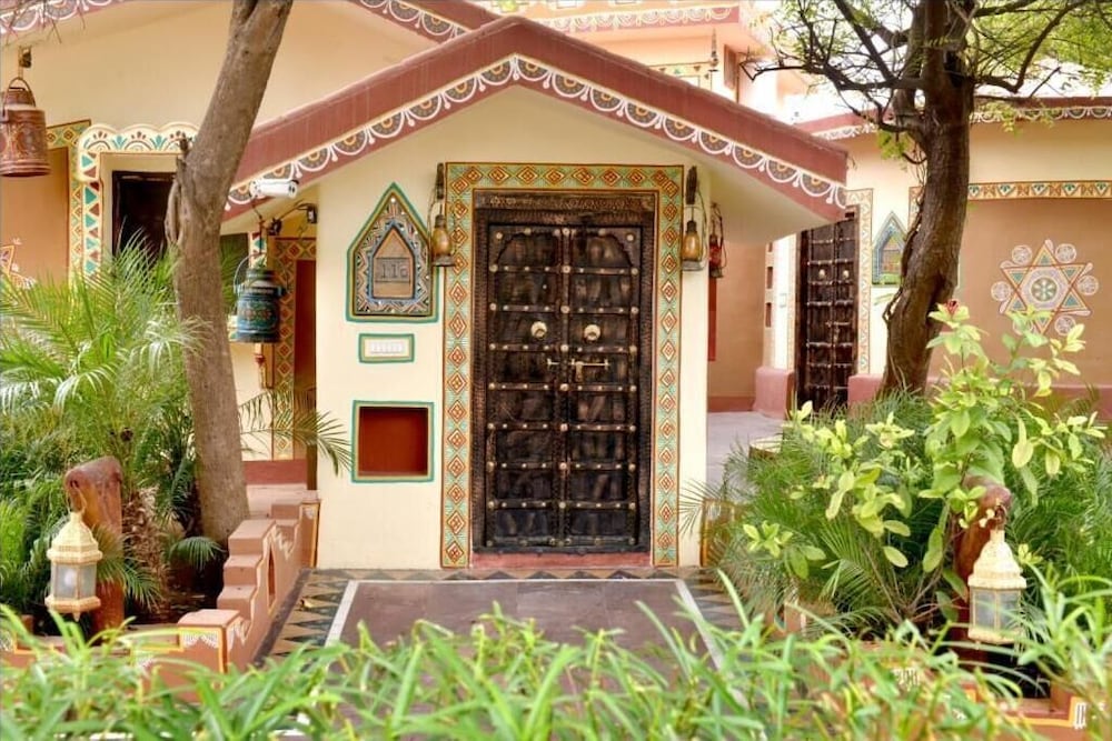 Chouki Dhani Resort 4/50