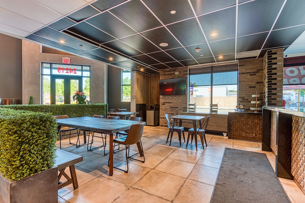 Hotel Lexen - Newhall 30/48