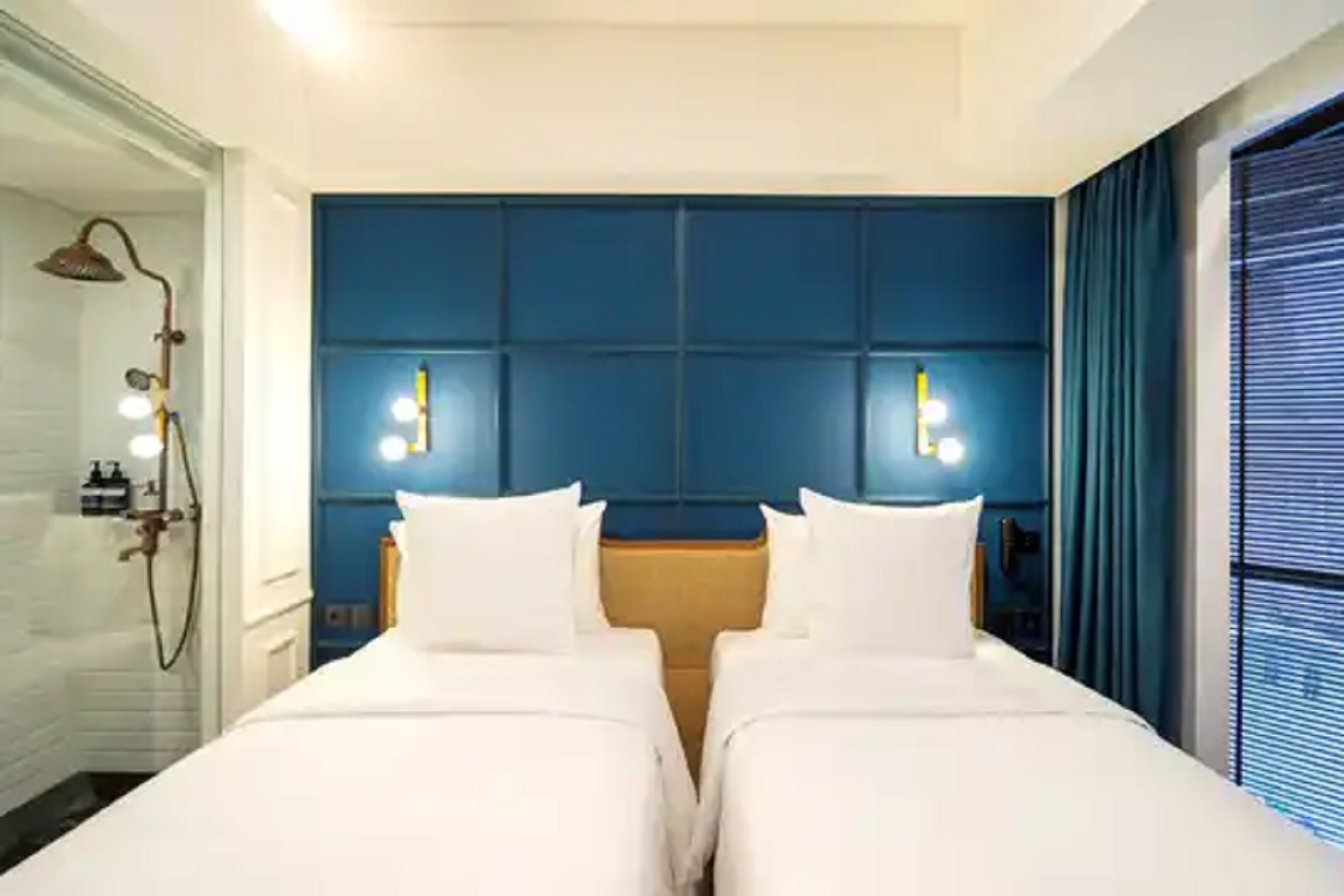 Classic Maison Twin Bed