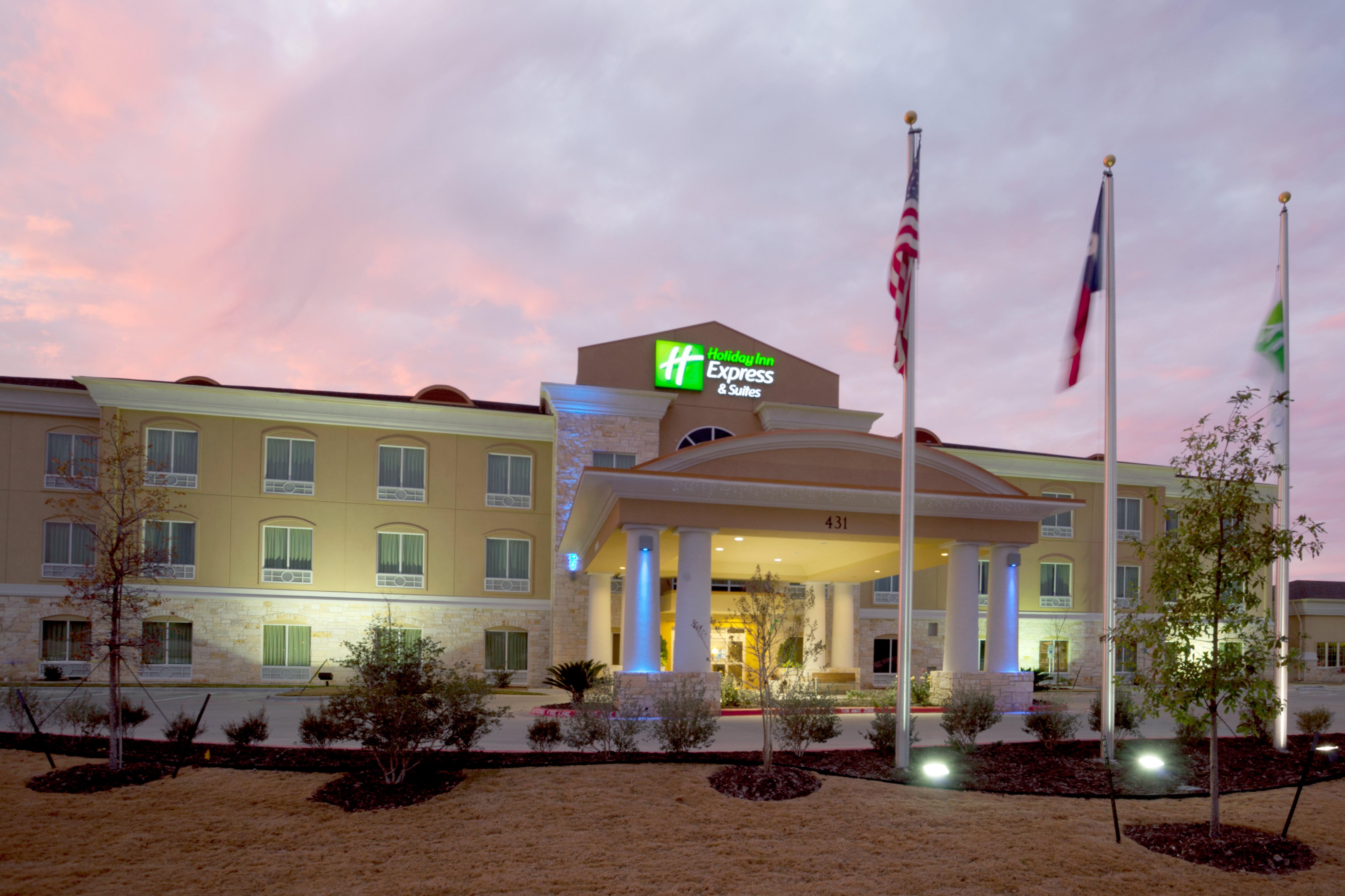 Holiday Inn Express Hotel And Suites Georgetown 1/28