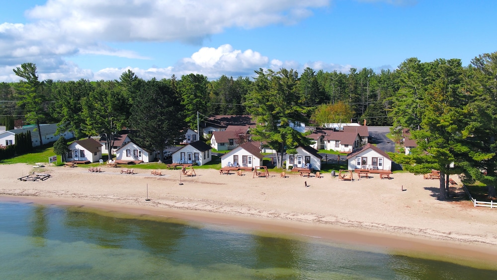 The Beach House 41/54
