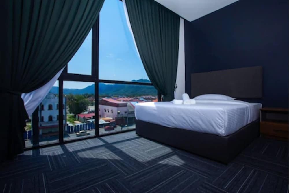 WE Hotel 15/52