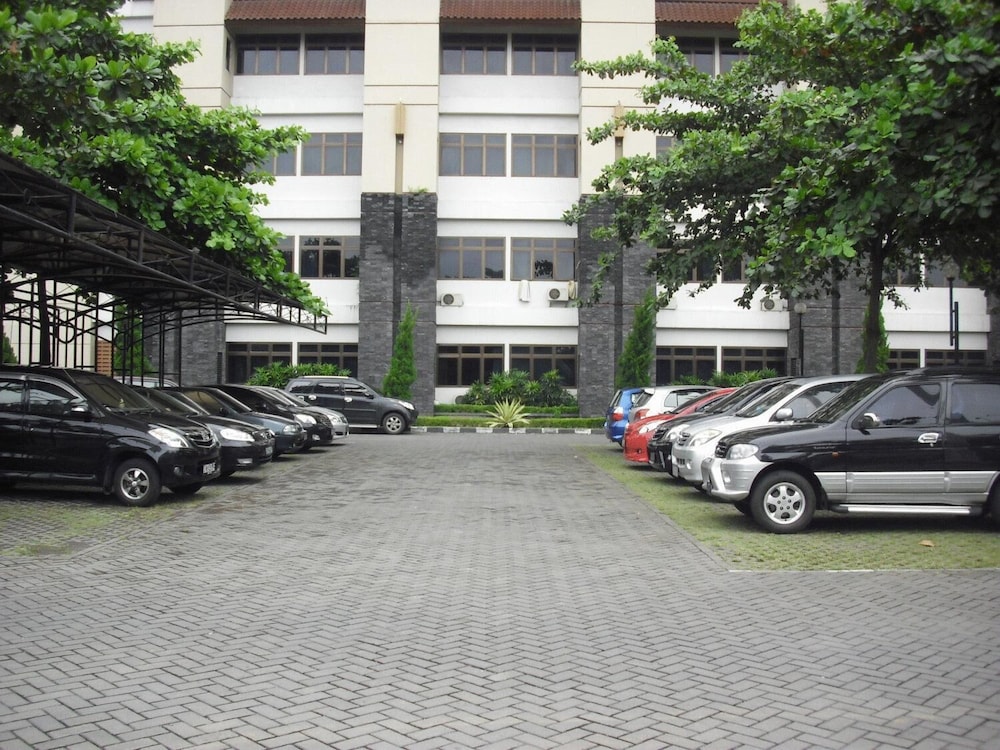Mmugm Hotel 41/47