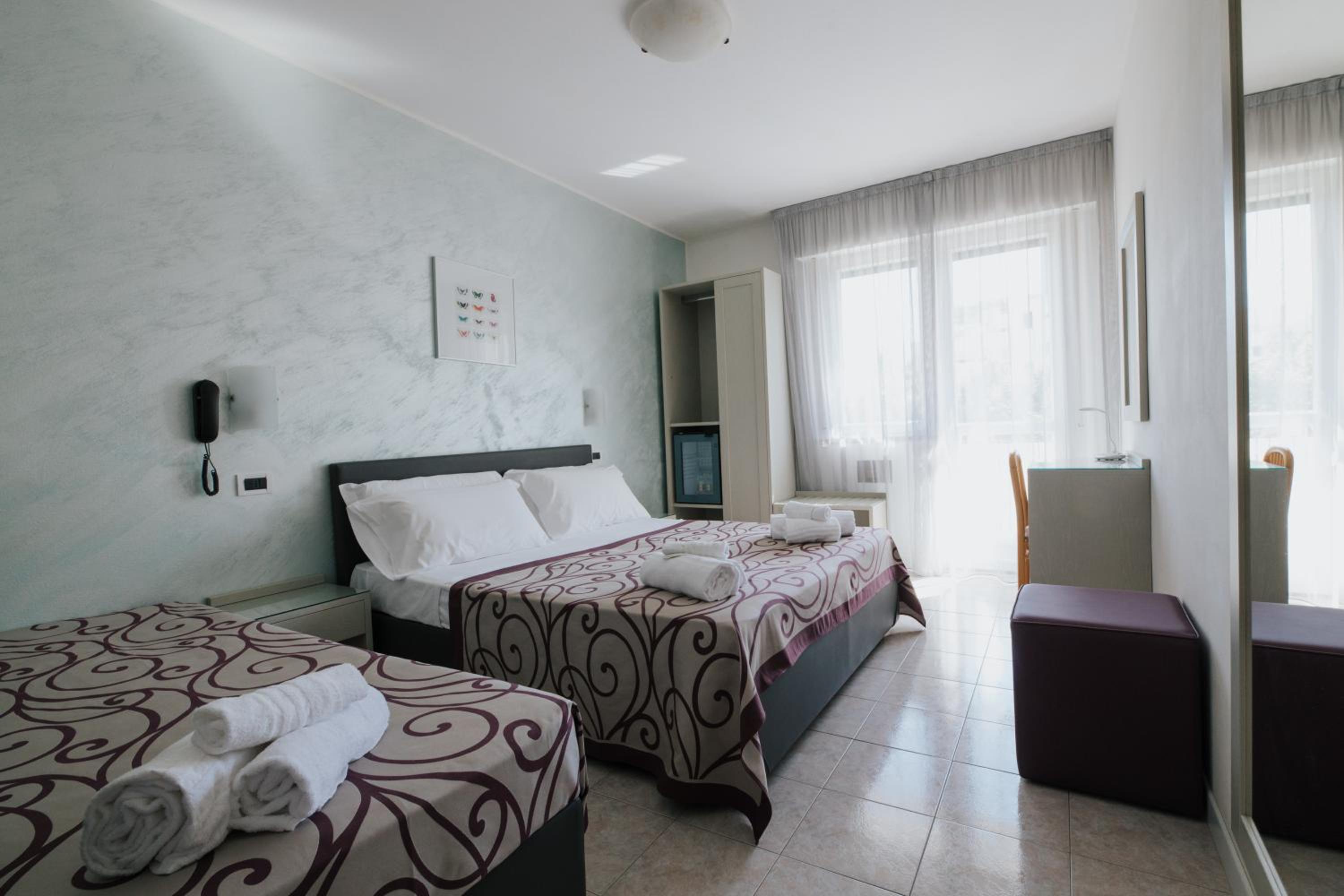 Hotel Gloria 39/68