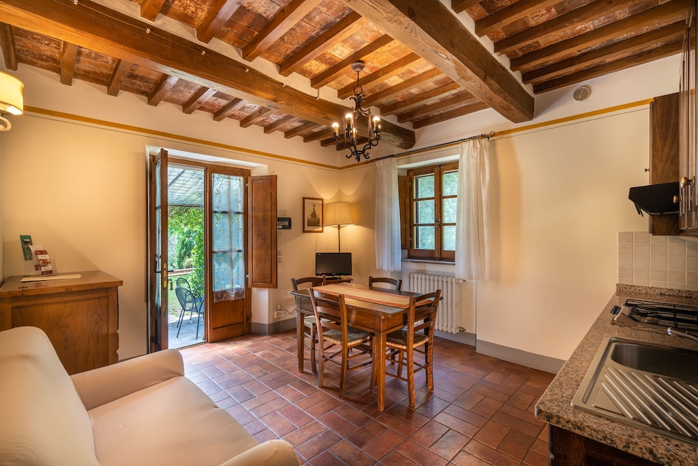 Borgo San Pietro 53/78