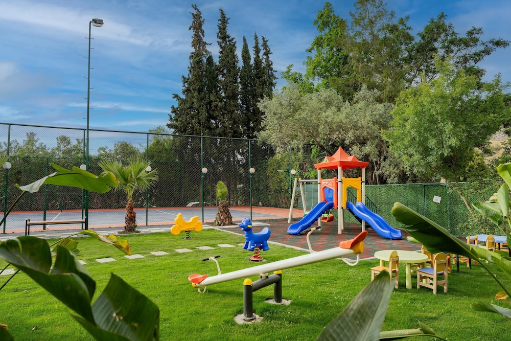 Marbel Hotel 36/60