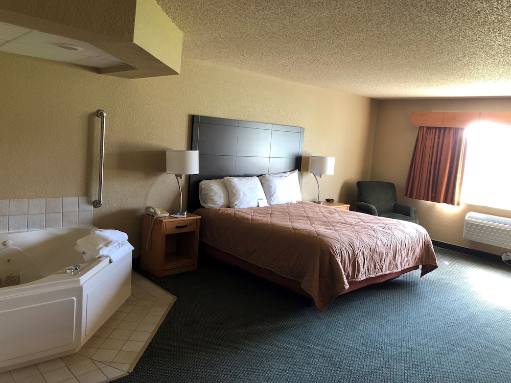 Boarders Inn & Suites by Cobblestone Hotels - Fayette 11/50
