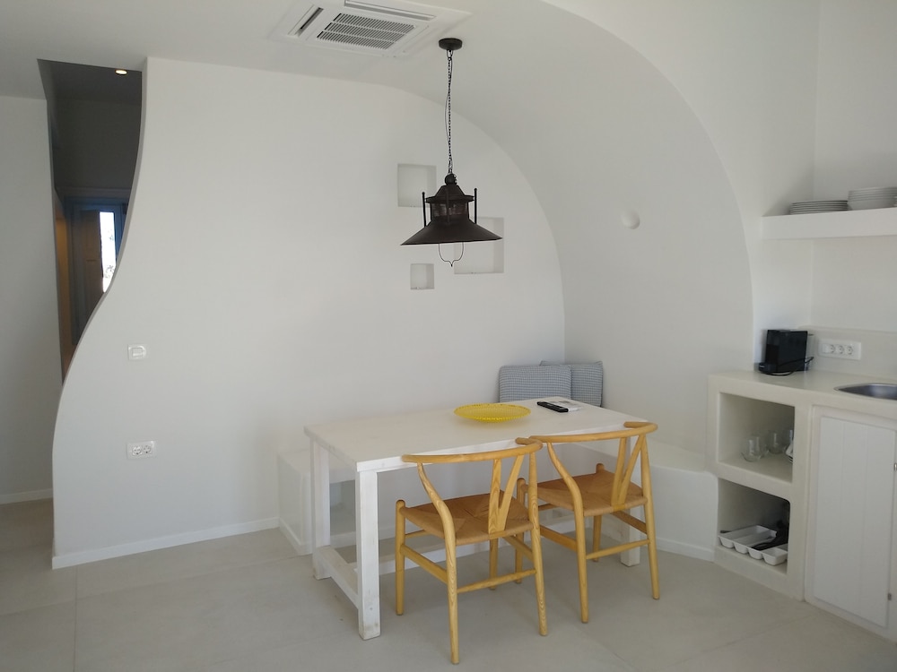 Sol Mate Suites 14/27