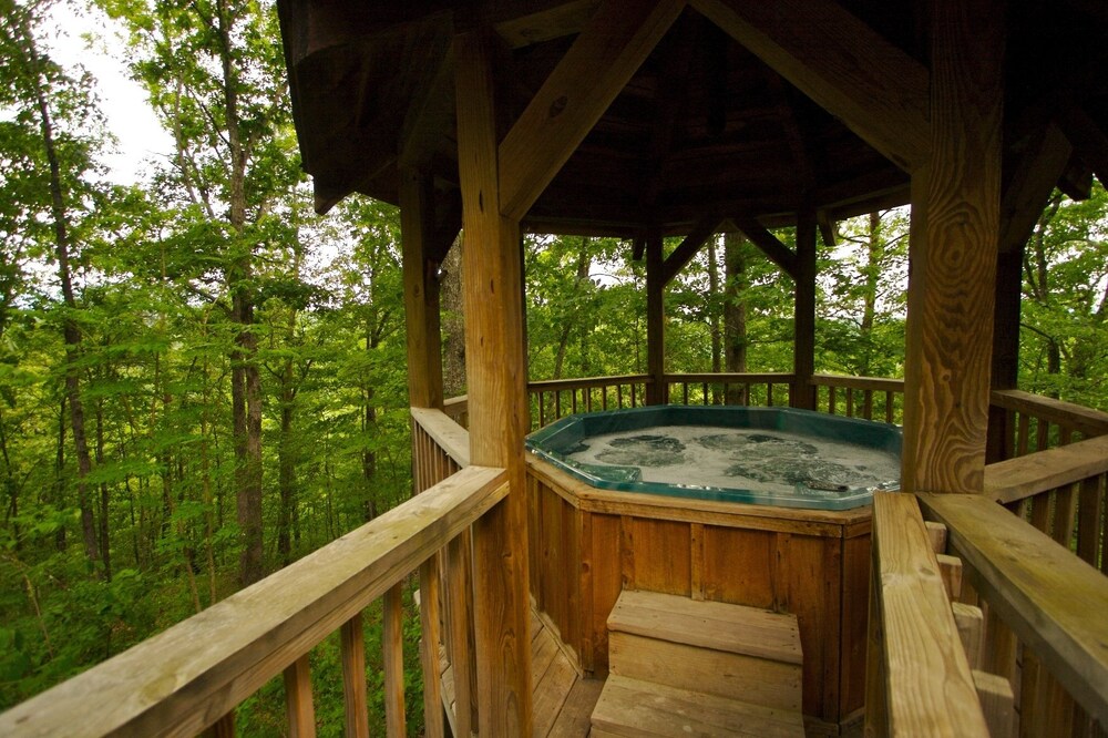 Gatlinburg Adventure Cabins 9/48
