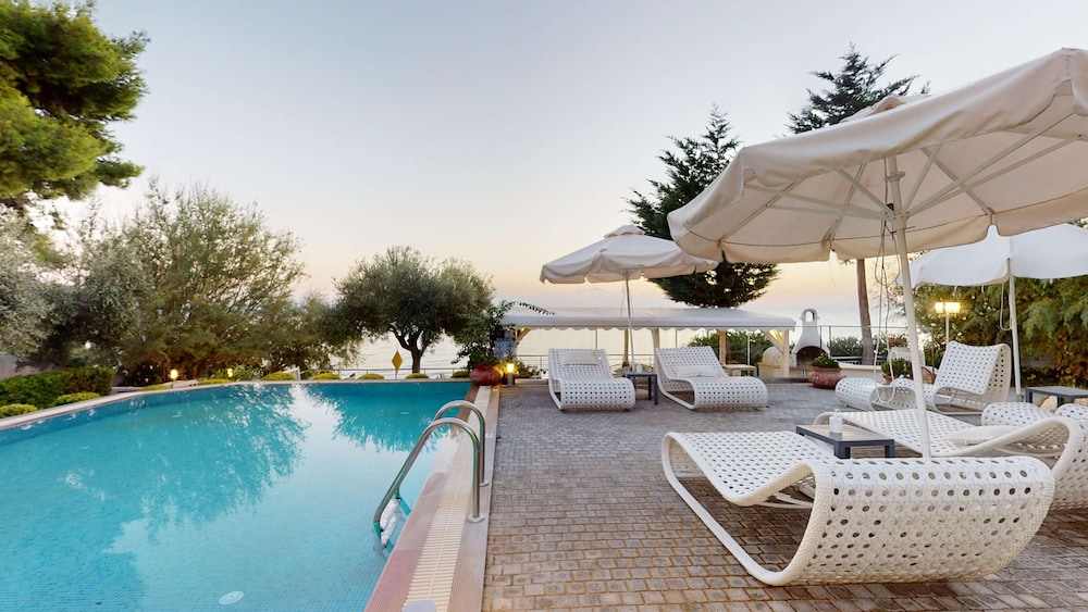 Acrotel Athena Villas 26/50