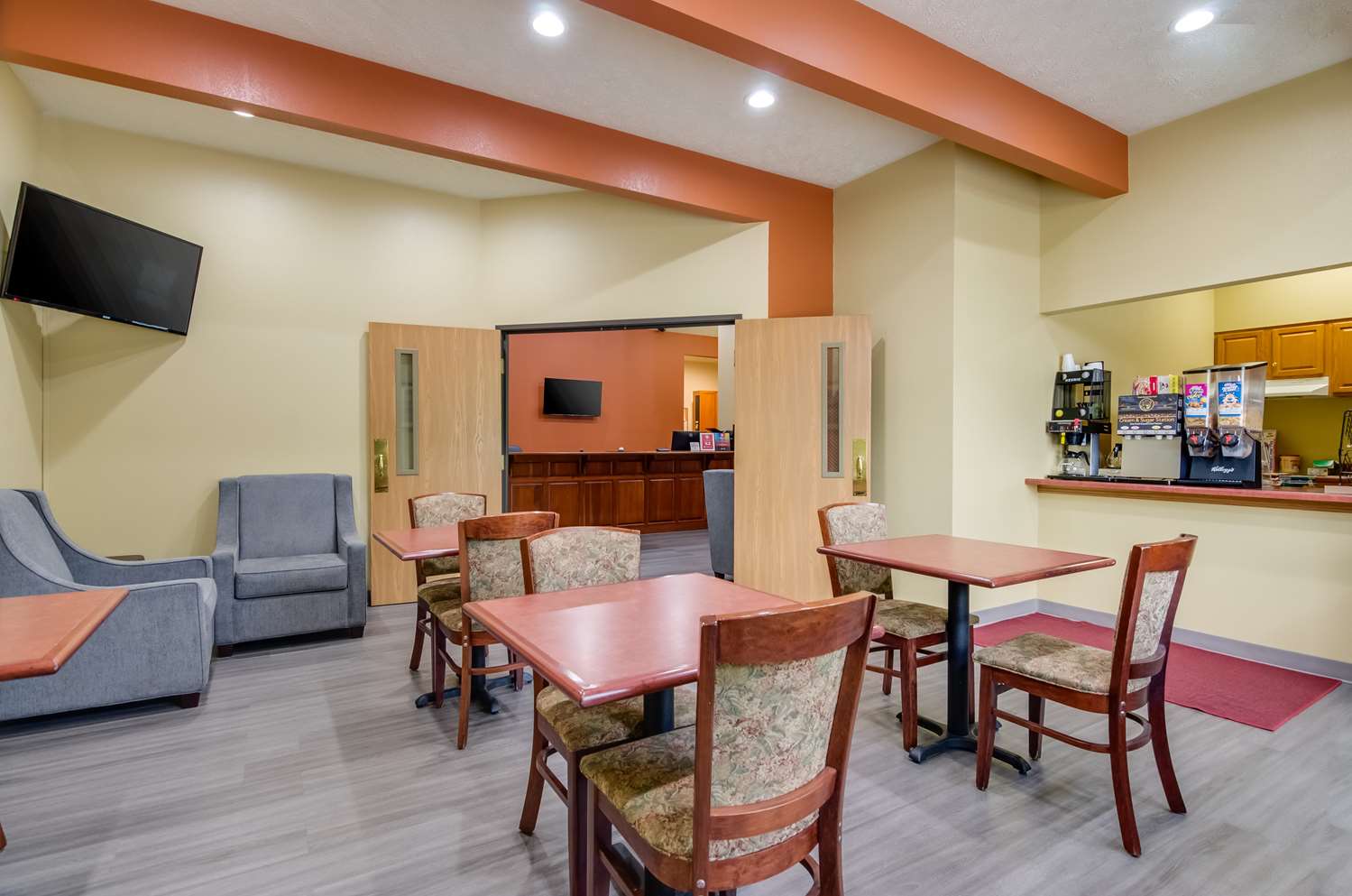 Americas Best Value Inn & Suites Independence Va 28/40