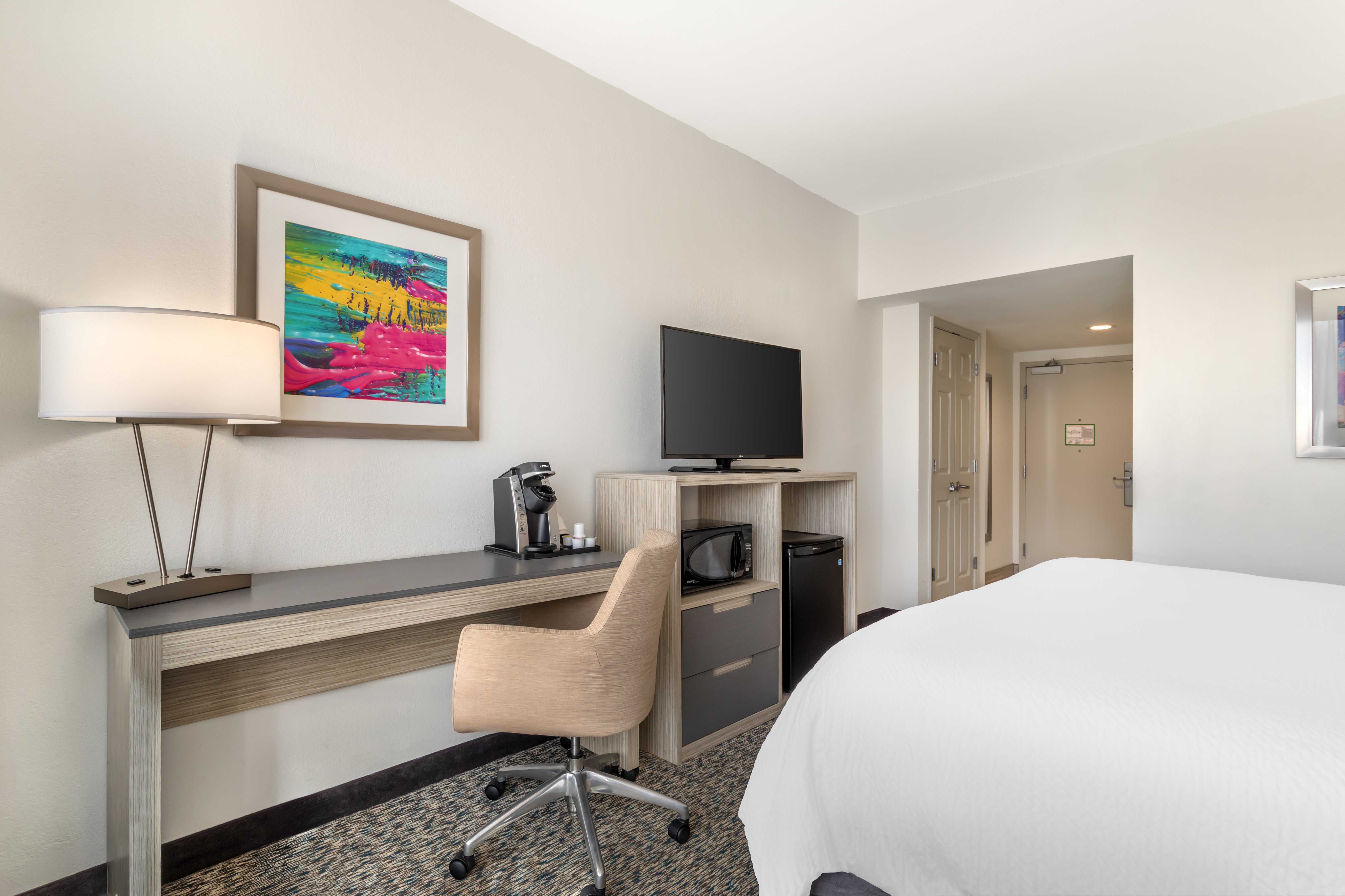 Holiday Inn Knoxville N - Merchant Drive 24/77