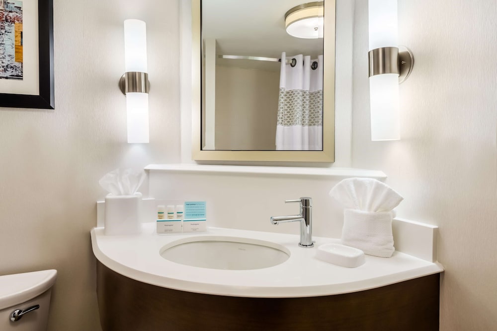 Hampton Inn Buffalo Airport/Galleria Mall 12/49