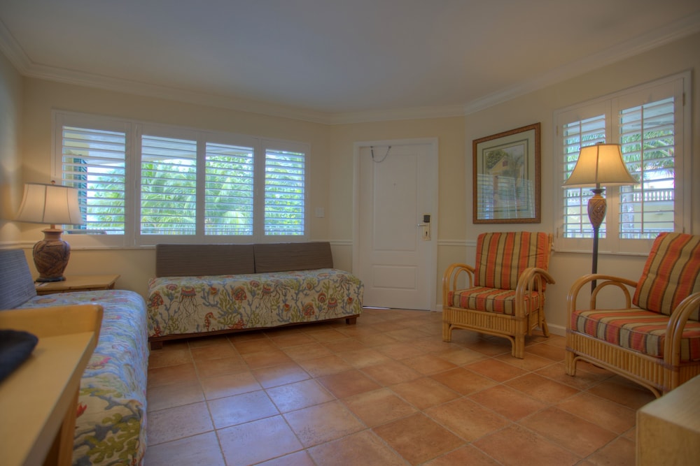 Vanderbilt Beach Resort 43/65
