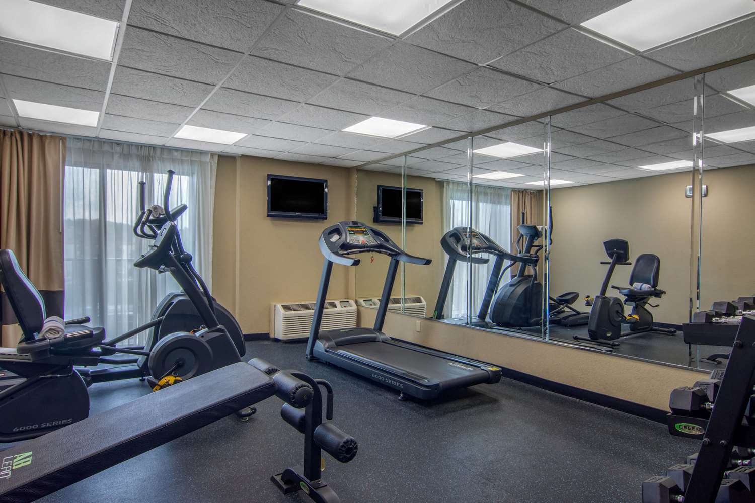 Best Western Plus Atlanta Sandy Springs Perimeter Hotel 13/28
