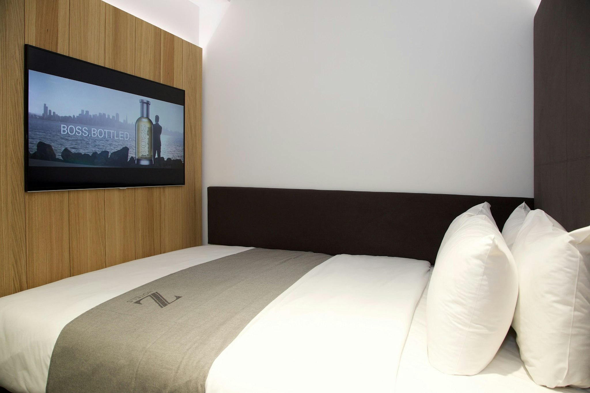 The Z Hotel City 12/24